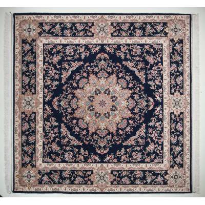 فرش دستبافت کرک ابریشم مربعی اصفهان